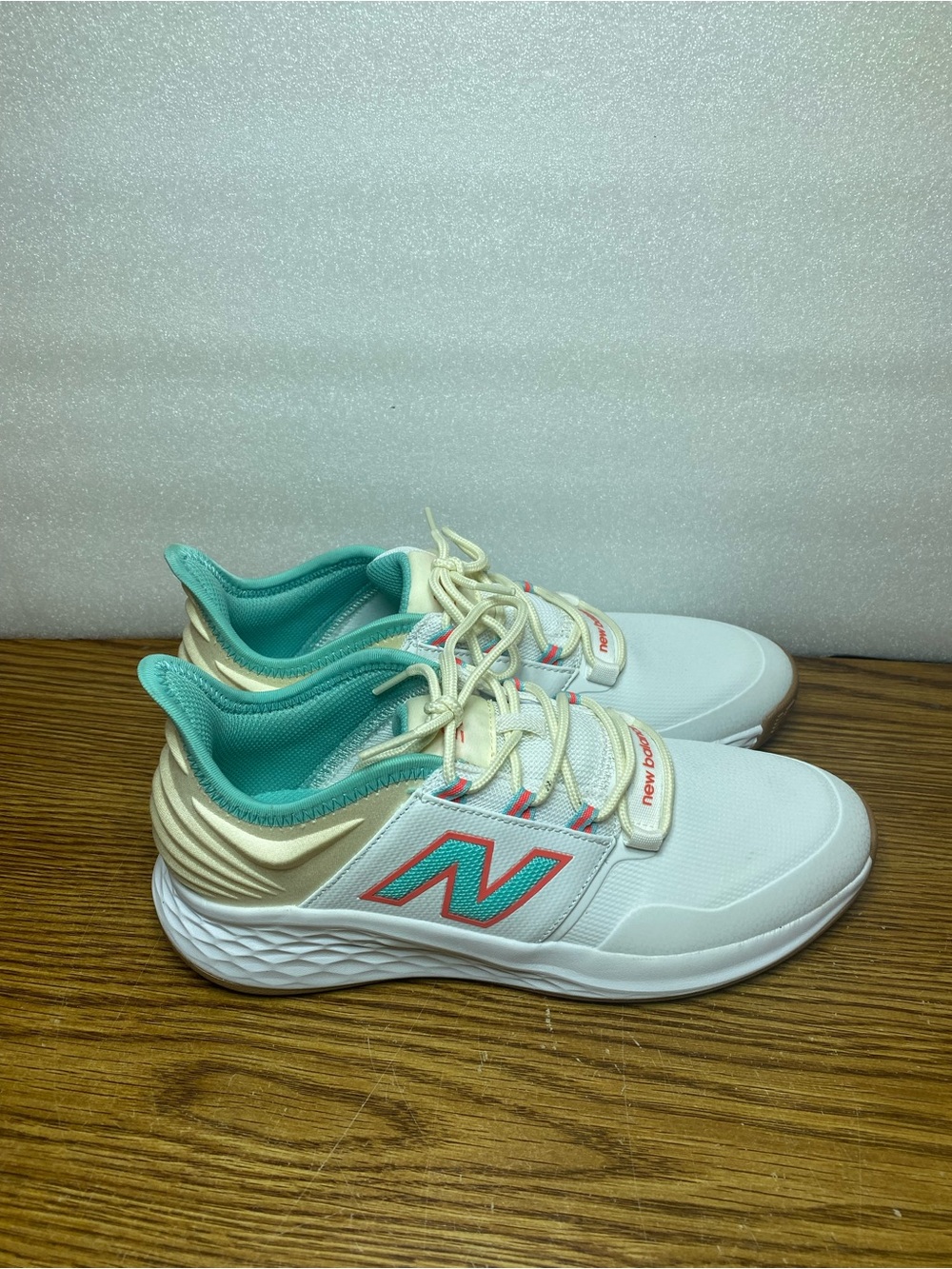 New Balance Fresh Foam Roav Golf V2 Running Shoes White Seashell Womenās Size 9B